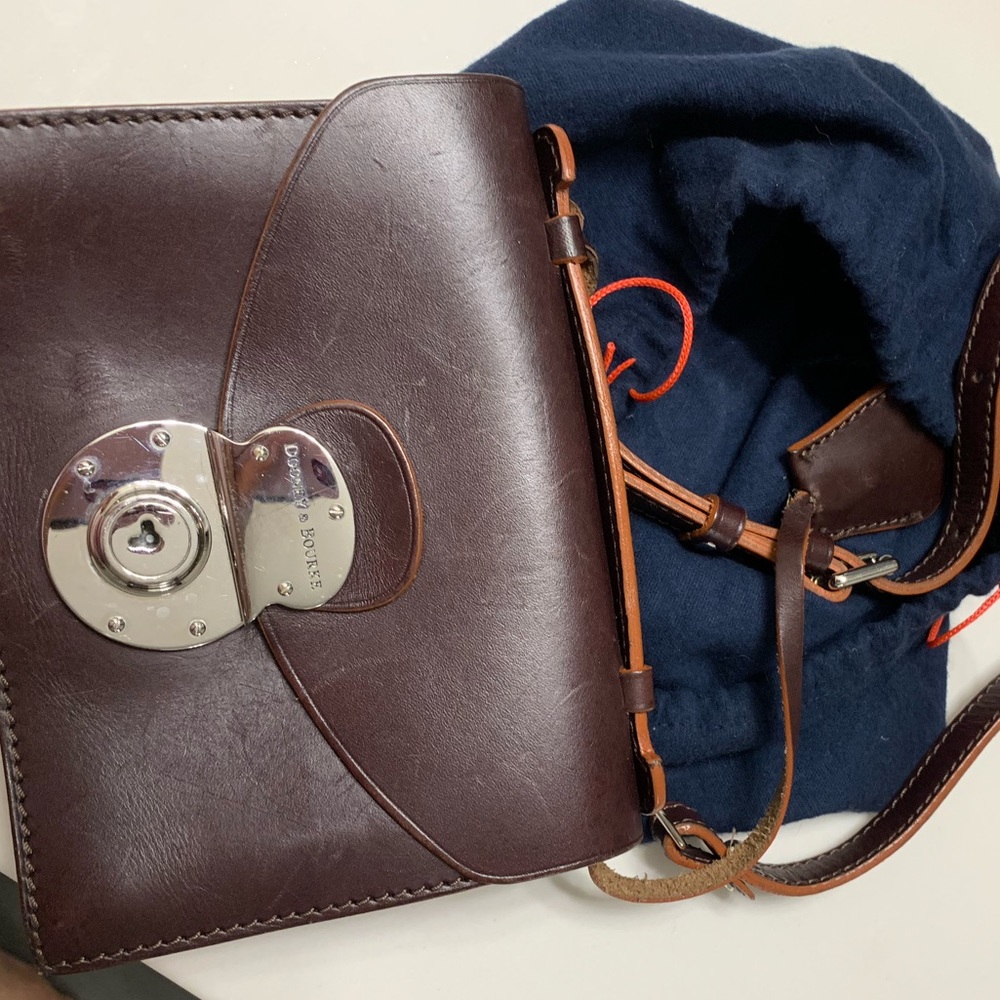 Dooney & Bourke cross body! Genuine leather!
